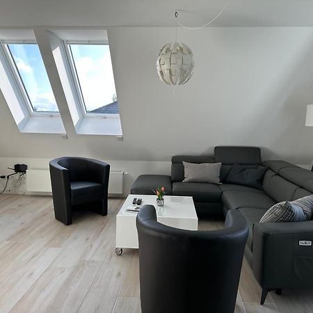 Helle Ferienwohnung: Spacious Retreat with E-Charging in Buchholz Buchholz in der Nordheide Exterior photo